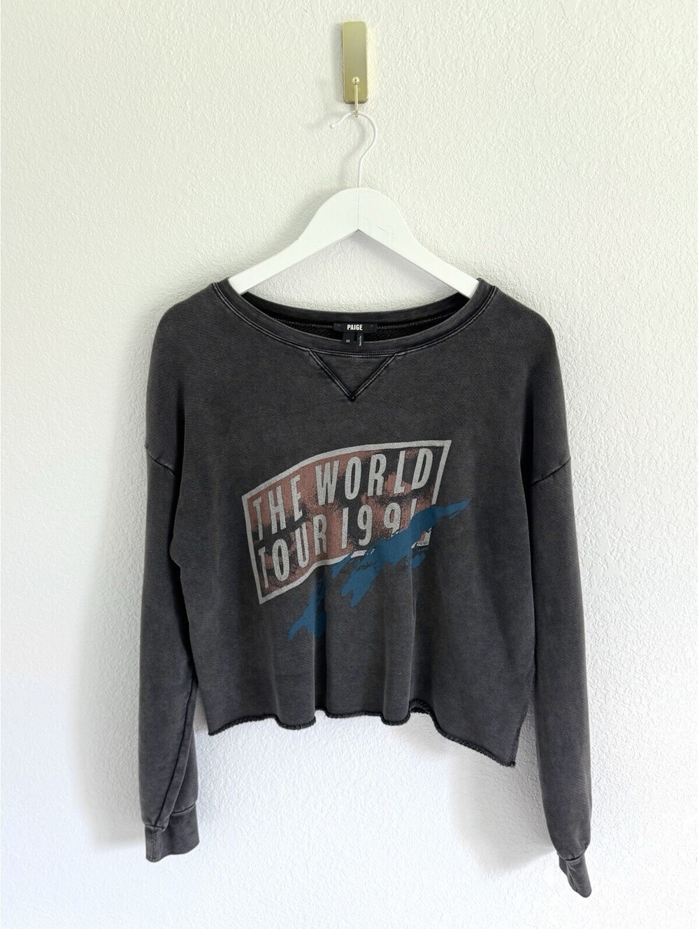 Paige World Tour 1991 Washed Black Oversized‎ Crop Sweatshirt Size Medium